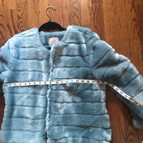 The Loft blue faux fur jacket NWT size PM - Picture 5 of 7